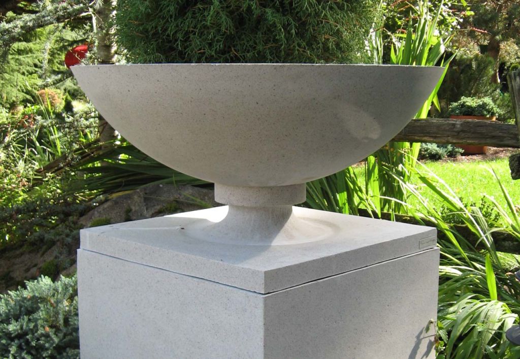 Nichols Bros. Frank Lloyd Wright Allen House Vase