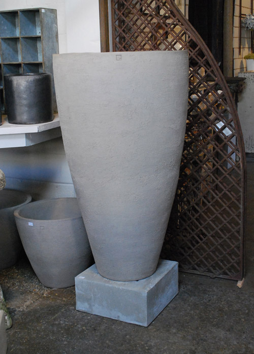 Contemporary Belgian Stoneware Pot – AH Series Extra Large