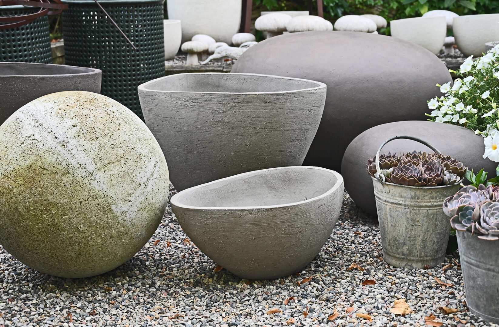 Contemporary Belgian Stoneware Pots – HK Series