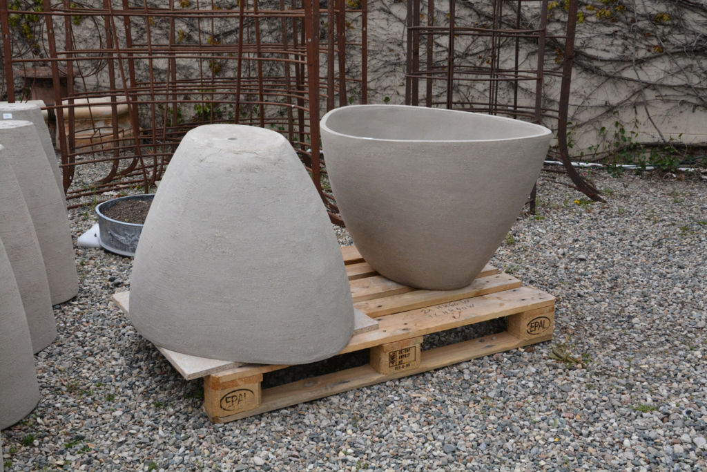 Contemporary Belgian Stoneware Pots – HK Series