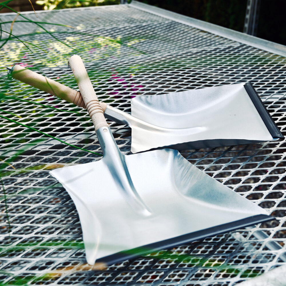 Dustpan