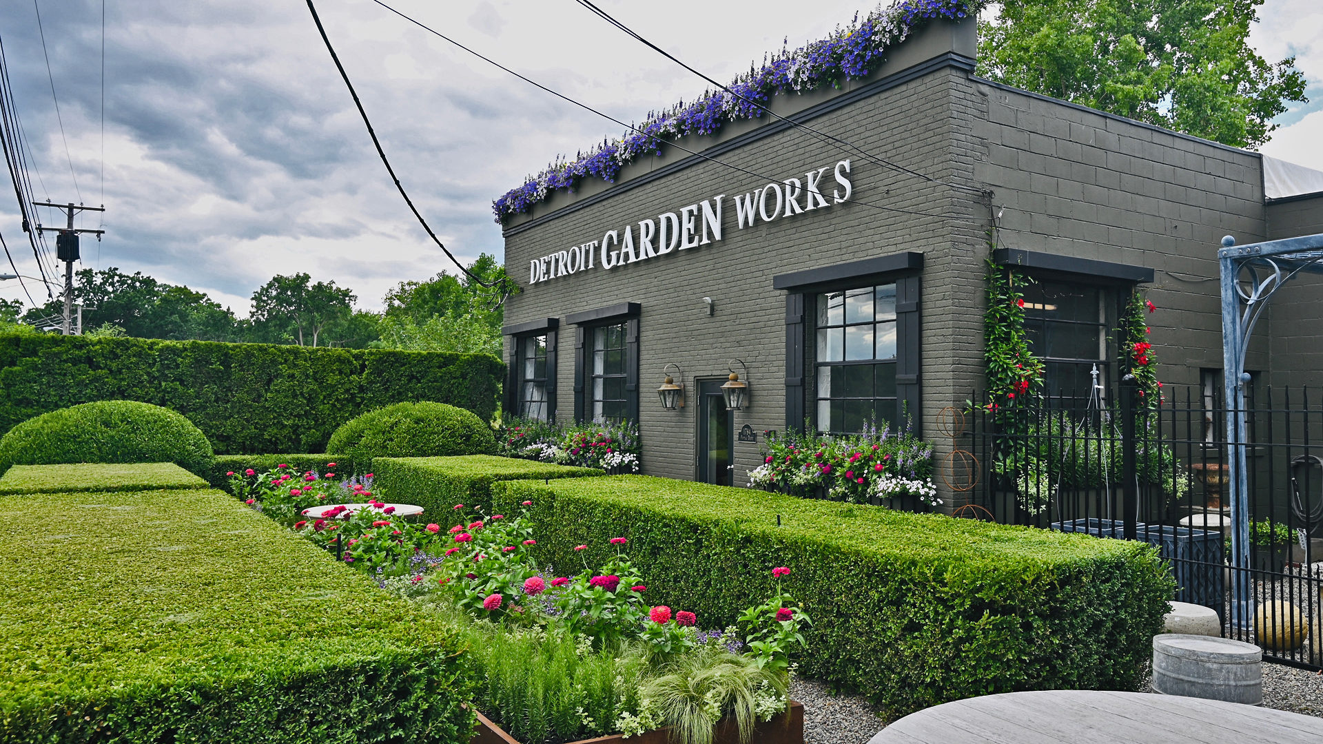 Detroit Garden Works is One of America's Finest Purveyors of Antique, Vintage & Contemporary Garden Ornament From all Over the World - Detroit Garden Works