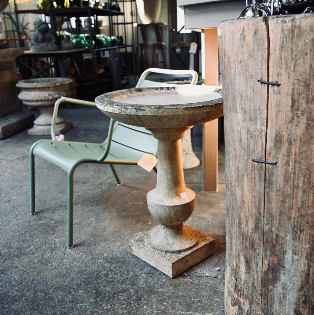 Simple Large English Bird Bath