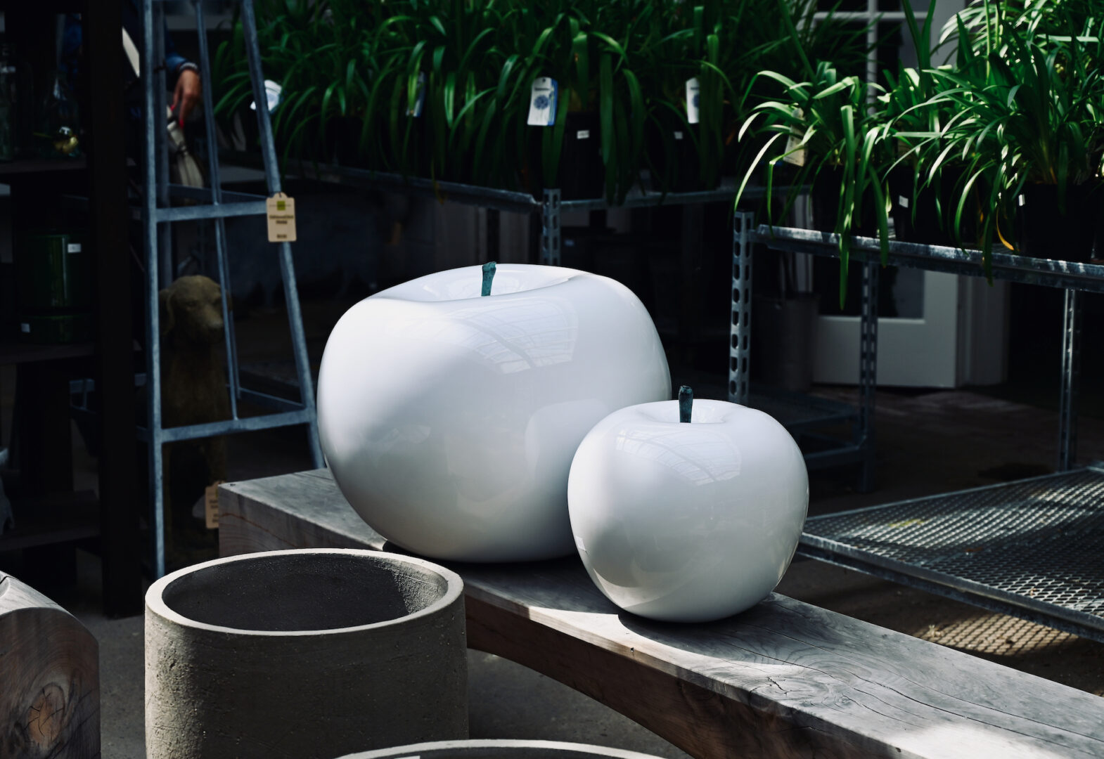 Polyresin Apple Sculptures in White