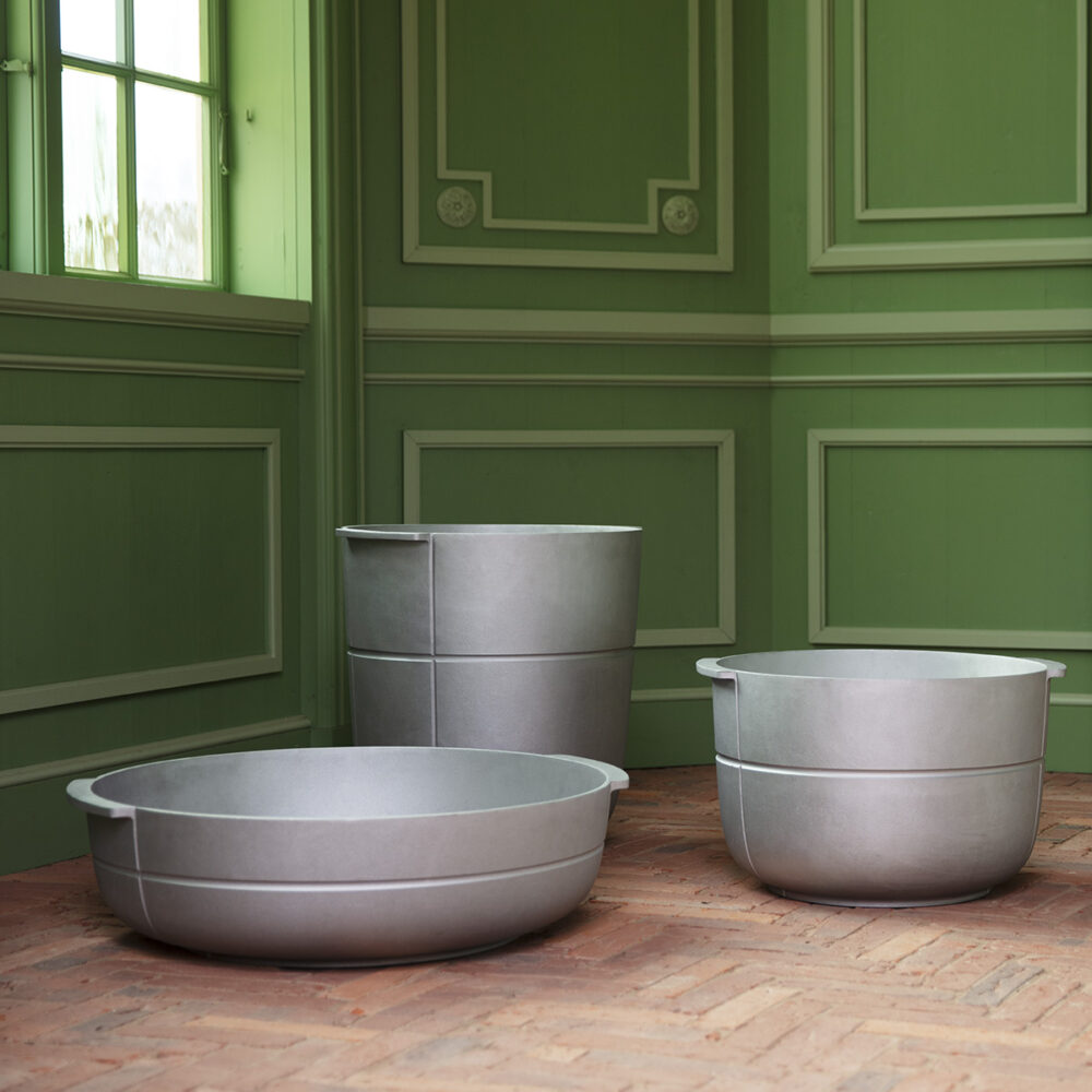 Linea Planter