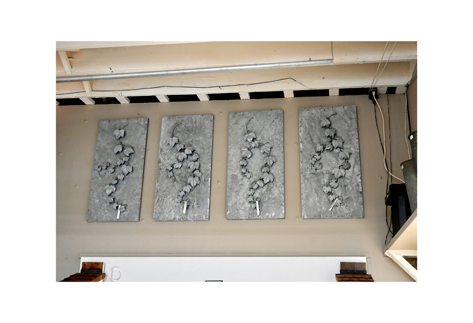 English Hand Forged Grapevine Screen