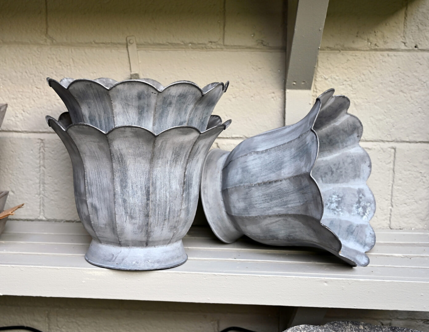 Trompette Metal Planters