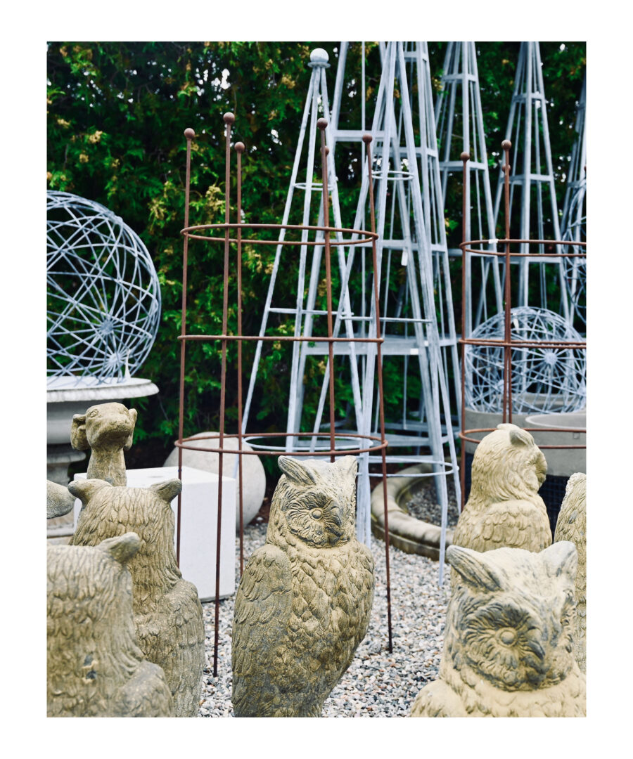 Round Trellis with Ball Finials