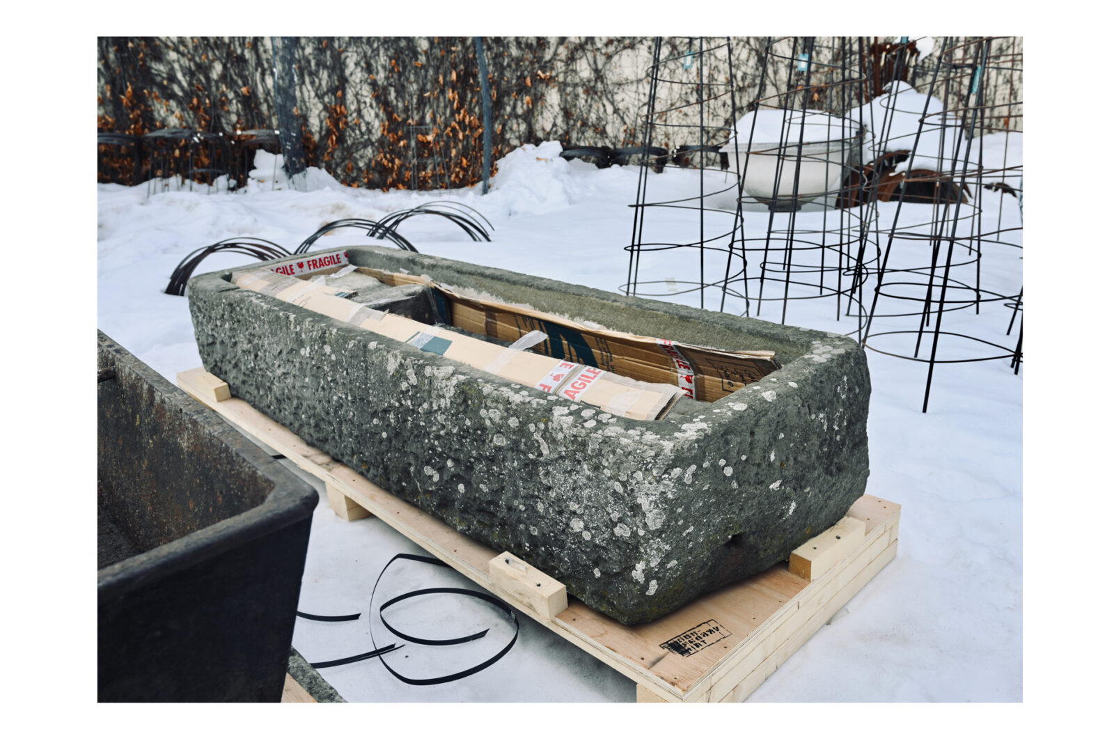 Large Pennant Stone Trough