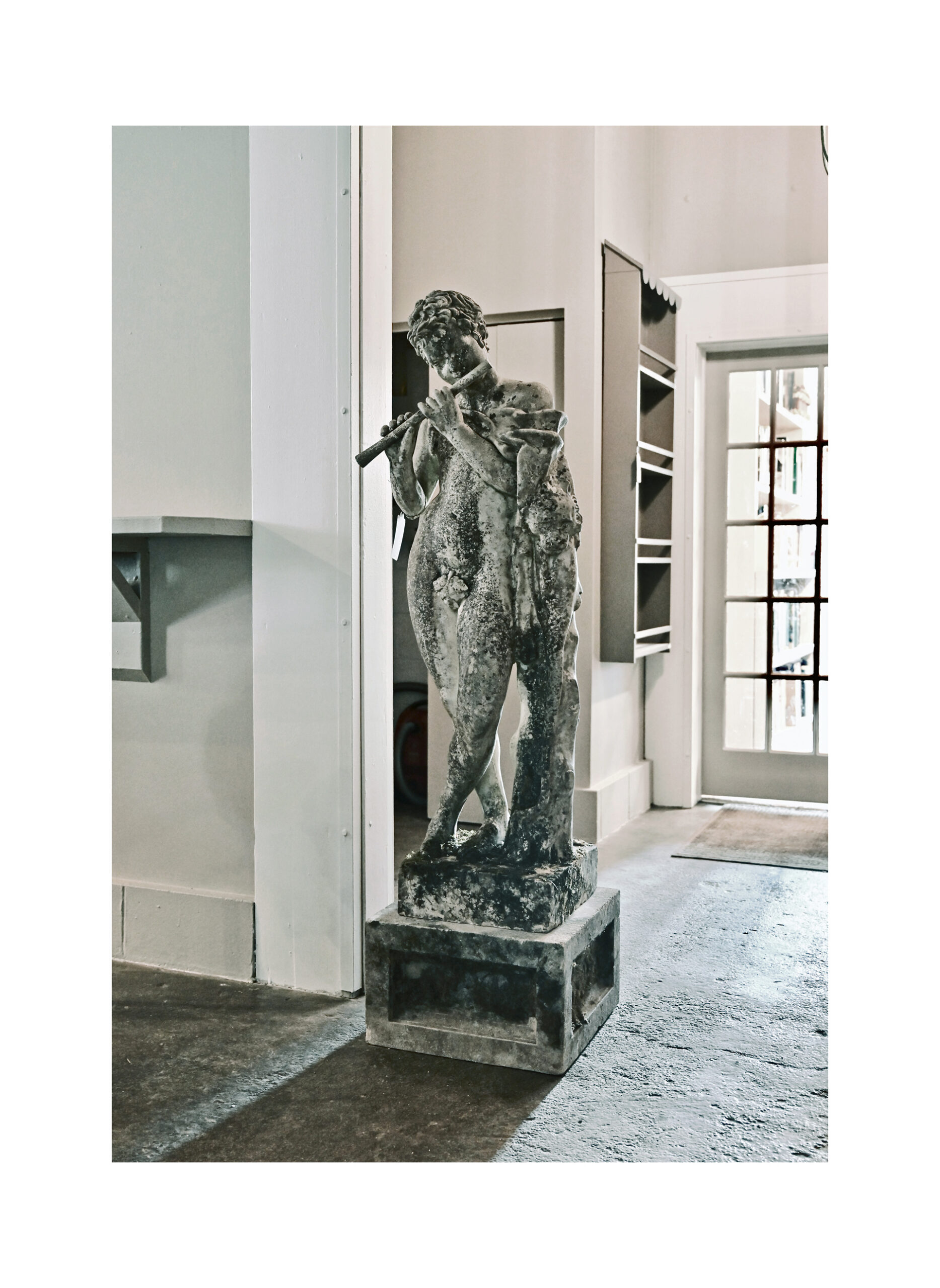 English Piper on a Pedestal