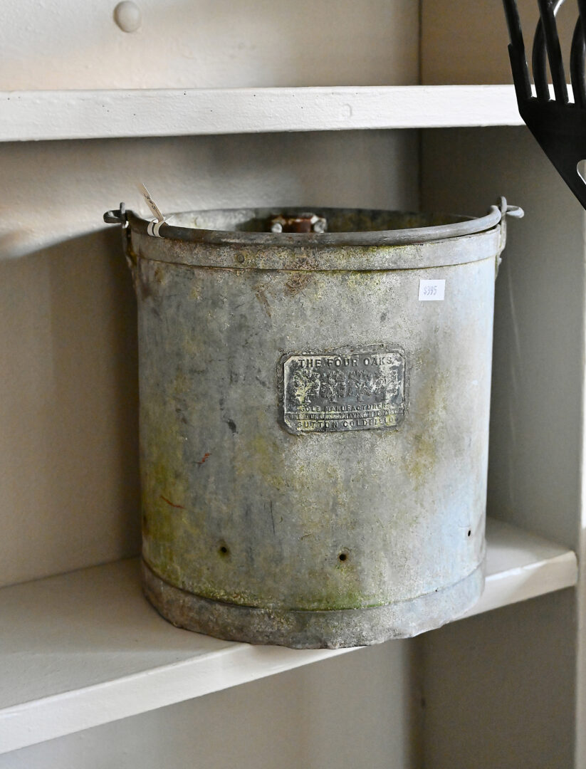 Studded Galvanized Tub