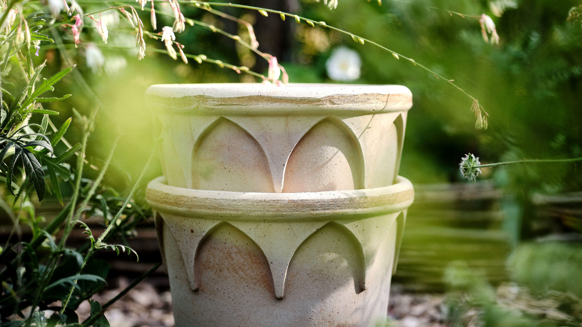 Bergs Potter Elizabeth Pot - The Queen - Detroit Garden Works
