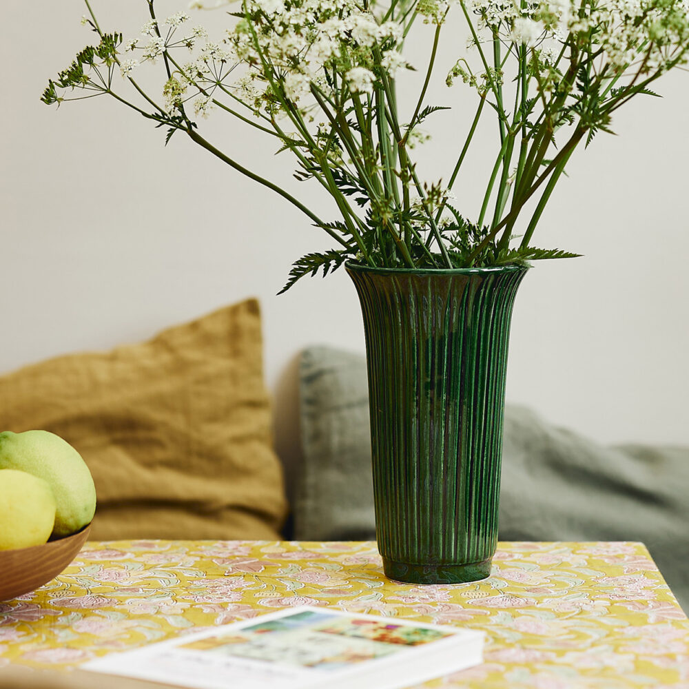 The  Daisy Vase