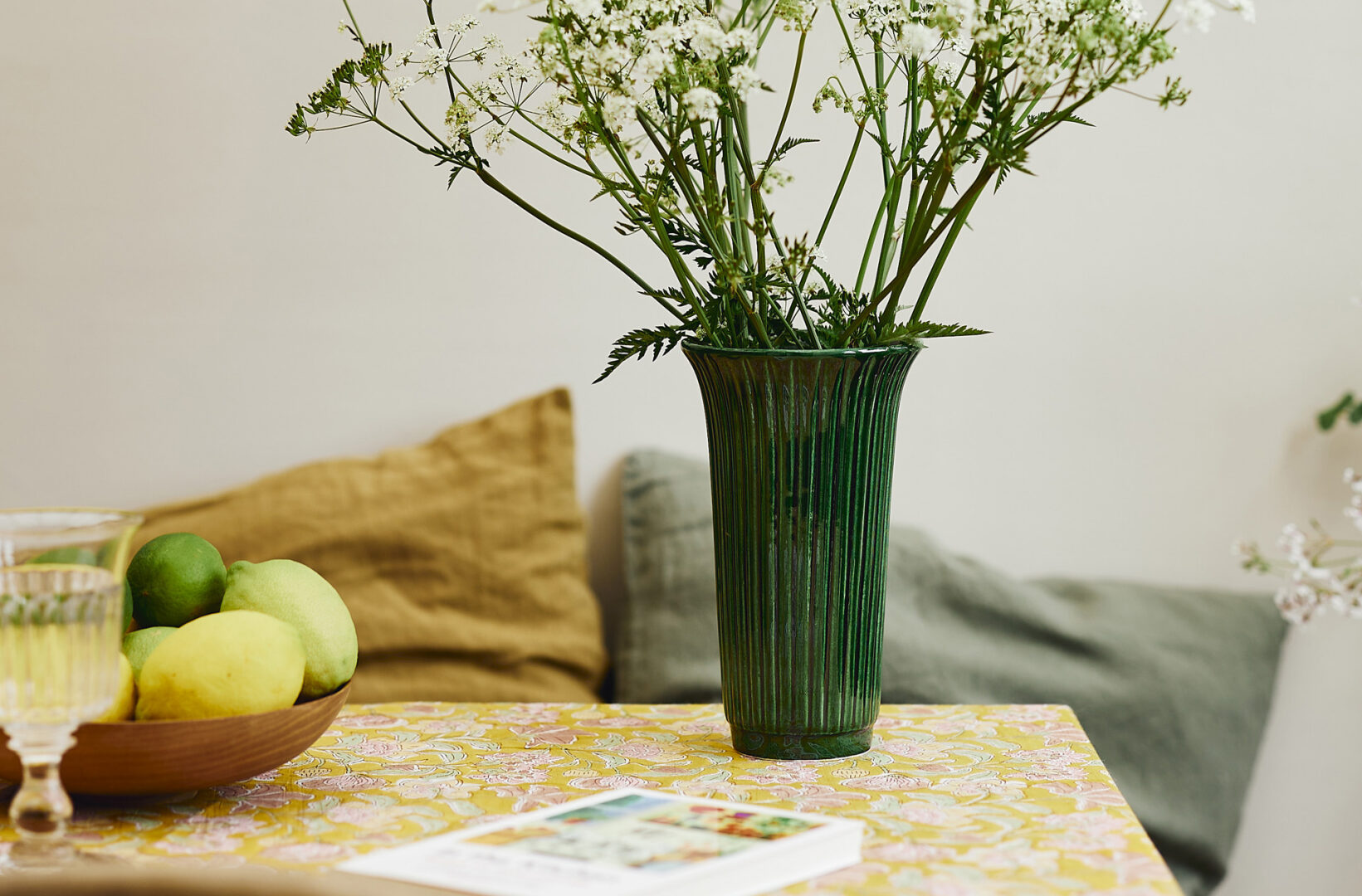 The  Daisy Vase