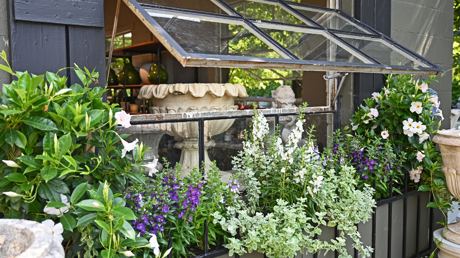 Detroit Garden Works